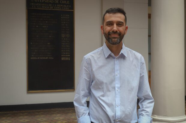 Alejandro Olivares.