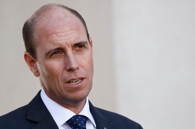 Martín Arrau, ministro de Seguridad.