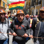 Congreso en Bolivia aprueba de madrugada ley que permite usar a las Fuerzas Armadas contra los bloqueos Bolivia