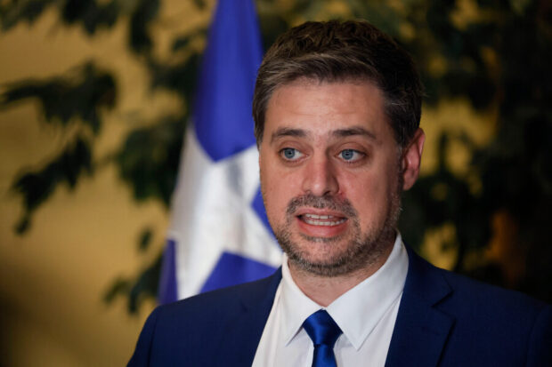 Daniel Manouchehri.