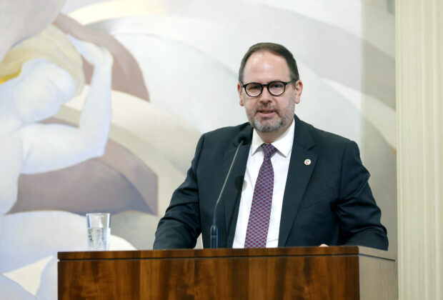 Julián Suárez, gerente de Desarrollo Territorial Sostenible de CAF.