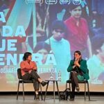 Karin Cuyul, directora de "La vida que vendrá": "Nos constituye la capacidad de organizarnos" La directora Karin Cuyul durante una proyección de "La vida que vendrá".