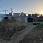 "Un balde de agua fría": Arquitectos denuncian demoliciones injustificadas de viviendas sociales en El Olivar Comienzo de la demolición de edificaciones construidas. Foto: Cedida.