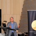 IA al servicio del Estado: desarrollan software para fiscalizar productos ilegales en el comercio electrónico AI-MarketScan desarrollada por el Departamento de Ingeniería Eléctrica de la Facultad de Ciencias Físicas y Matemáticas de la Universidad de Chile en conjunto con el Servicio Agrícola y Ganadero (SAG),