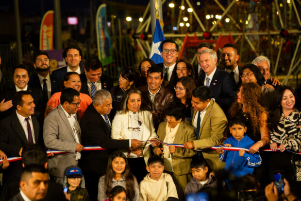 Presidente José Antonia Kast inaugura Parque El Alto en la ciudad de Arica. La construcción del parque fue financiado por el gobierno regional. Fotos: Aton Chile.