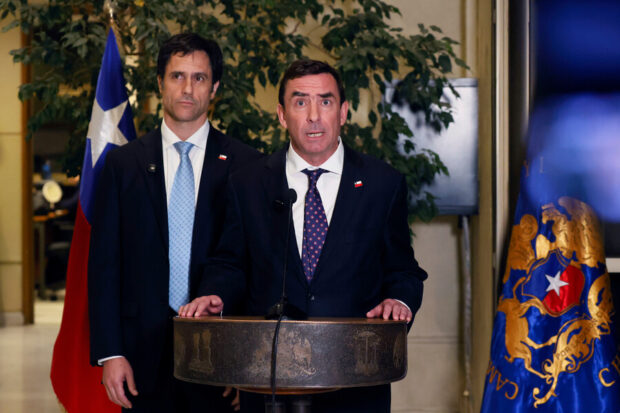 Punto de prensa del ministro Rabat y el subsecretario Luis Silva.