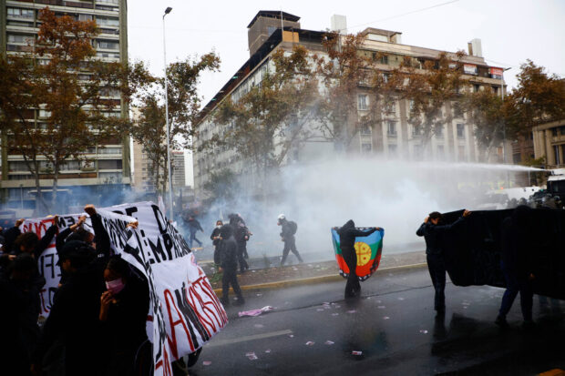 Movilización nacional de la Confederación de Estudiante de Chile. Foto: Aton.